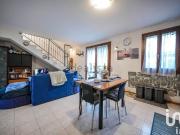 Villetta a schiera in vendita di 108 m² in Viale G....