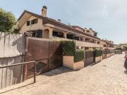 Villetta a schiera in vendita di 120 m² in Via Oricola, 4 Villetta a schiera in vendita di 120 m² in Via Oricola, 4