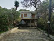 Villetta a schiera in vendita di 139 m² in Via Schirra