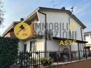 Villetta a schiera in vendita di 139 m² in Via U....