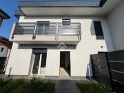 Villetta a schiera in vendita di 140 m² in Via Prealpi