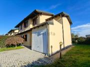 Villetta a schiera in vendita di 147 m² in Via Glicine, 4