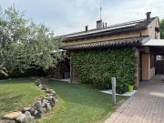 Villetta a schiera in vendita di 150 m² in Strada Bergonzi