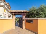 Villetta a schiera in vendita di 150 m² in Via Locana