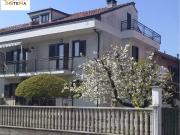 Villetta a schiera in vendita di 174 m² in Via Vittime...