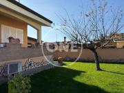 Villetta a schiera in vendita di 178 m² in Via Massa...