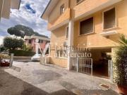 Villetta a schiera in vendita di 180 m² in Via Amerigo...