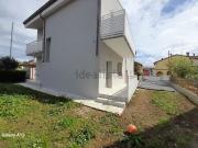 Villetta a schiera in vendita di 180 m² in Via Marecchiese