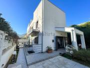 Villetta a schiera in vendita di 184 m² in Via Temi, 3