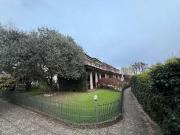Villetta a schiera in vendita di 190 m² in Via Sempione, 30