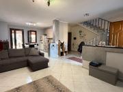 Villetta a schiera in vendita di 193 m² in Via R.Cartesio