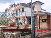 Villetta a schiera in vendita di 194 m² in Via Frá...