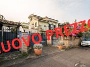 Villetta a schiera in vendita di 200 m² in Via...