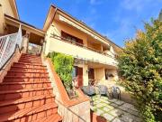 Villetta a schiera in vendita di 200 m² in Via Papa...