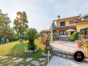 Villetta a schiera in vendita di 204 m² in Via dei...