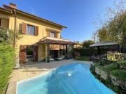 Villetta a schiera in vendita di 205 m² in Via A. Negri, 29