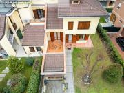 Villetta a schiera in vendita di 207 m² in Via Nicchio, 21