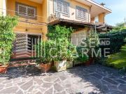 Villetta a schiera in vendita di 209 m² in Via Pisistrato