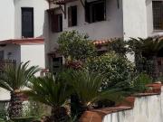 Villetta a schiera in vendita di 210 m² in Via Lago Patria