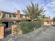 Villetta a schiera in vendita di 210 m² in Via Pietro Romani