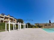 Villetta a schiera in vendita di 211 m² in Via Daniele...