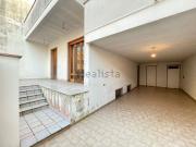 Villetta a schiera in vendita di 212 m² in Via A.de...