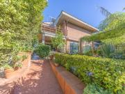 Villetta a schiera in vendita di 213 m² in Via Vincenzo...