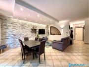 Villetta a schiera in vendita di 216 m² in Via...
