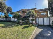 Villetta a schiera in vendita di 220 m² in Via...