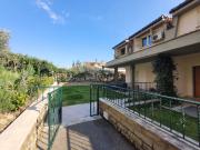 Villetta a schiera in vendita di 220 m² in Via Monte...