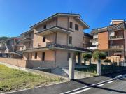Villetta a schiera in vendita di 245 m² in Via Guidarelli