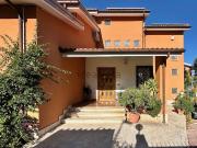 Villetta a schiera in vendita di 259 m²