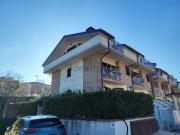 Villetta a schiera in vendita di 255 m² in Via...