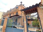 Villetta a schiera in vendita di 260 m² in Via Bugnano