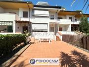 Villetta a schiera in vendita di 265 m² in Via Fabriano