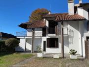 Villetta a schiera in vendita di 270 m² in Via Como, 31