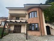 Villetta a schiera in vendita di 287 m² in Via Lizzera