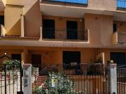 Villetta a schiera in vendita di 310 m² in Via Sbarre...