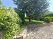 Villetta a schiera in vendita di 330 m² in Viale L. Van...