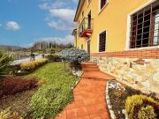 Villetta a schiera in vendita di 392 m² in Via Grumo, 19