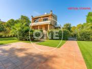 Villetta a schiera in vendita di 412 m² in Via Elio...