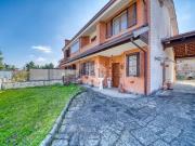 Villetta a schiera in vendita di 480 m² in Via Beale, 26