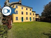Villetta a schiera in vendita di 616 m² in Via di...