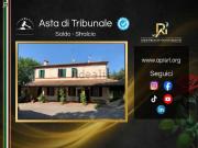 Villetta a schiera in vendita di 631 m² in Via Lunetta, 10