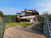 Villetta a schiera in vendita di 80 m² in Via Amazzonia, 14