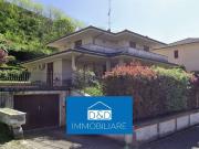 Villetta a schiera in vendita di 856 m² in Via Rinarolo, 39