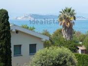 Villetta bifamiliare in affitto di 180 m² in Via Bora