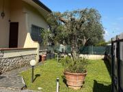 Villetta bifamiliare in affitto di 200 m²