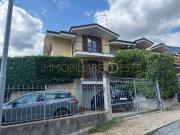 Villetta bifamiliare in affitto di 206 m² in Via...