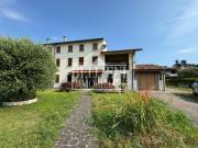Villetta bifamiliare in affitto di 260 m² in Via...
